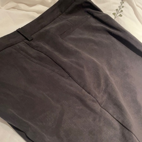 TOMMY BAHAMA CharcoalGrey SLACKS; Size 42 x 32; Like-New Cond. NEW $128; NOW $15 - Picture 16 of 16